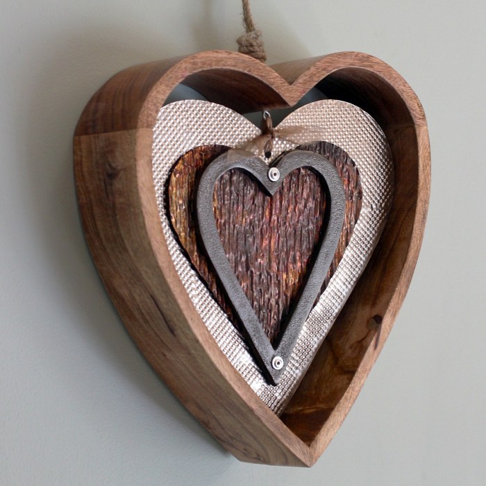 Heart shaped wall decor