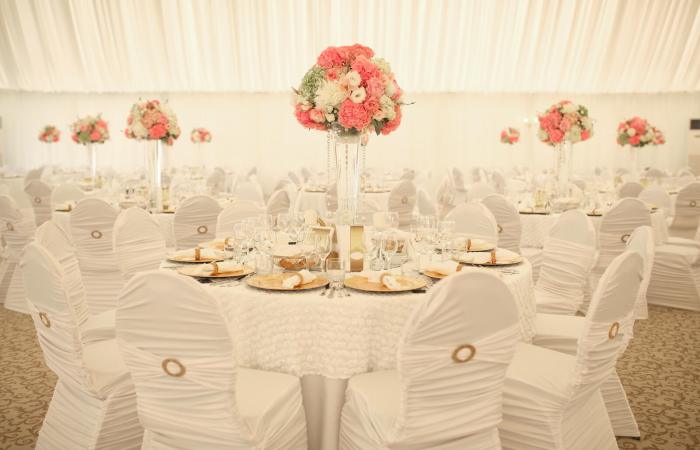 Rectangular wedding table decor