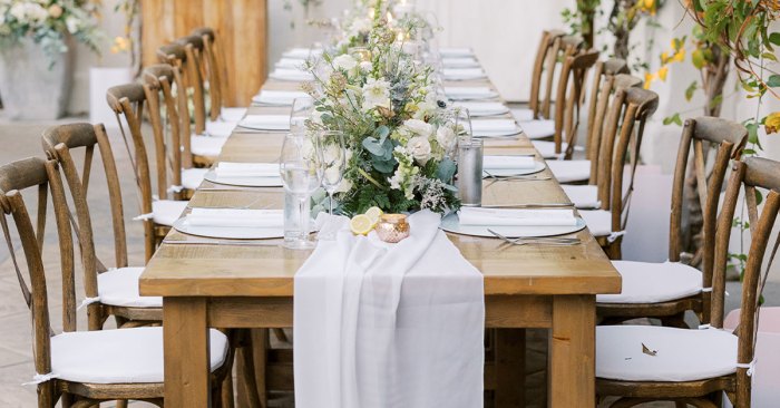 Long table wedding decor