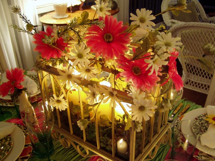 Hawaiian table decor ideas