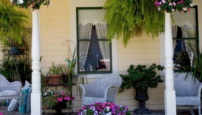 Front Porch Table Decor Style & Charm