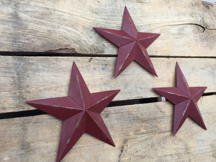 Metal stars for wall decor