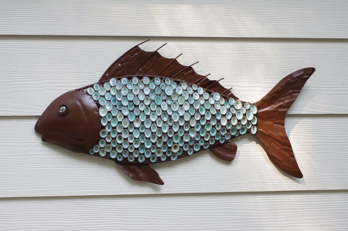 Metal fish wall decor